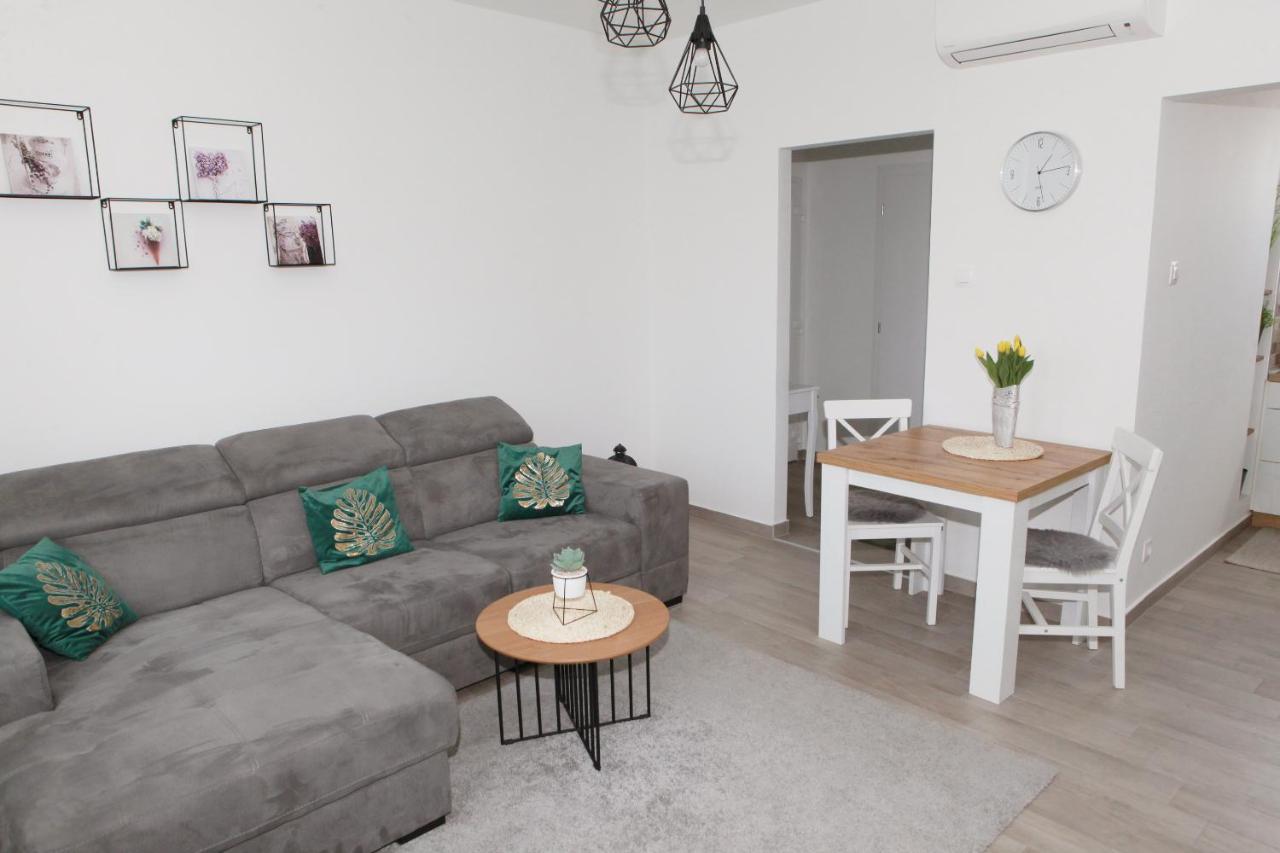 Apartman Lucija Karlovac Exterior foto